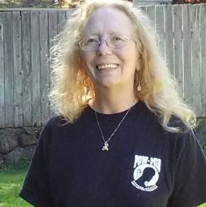 Meet your Posher, Julia